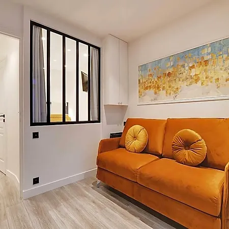 Modern - 2br6p - Enfants-rouges